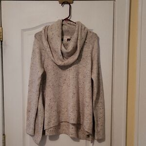 Jessica Simpson Medium Sweater